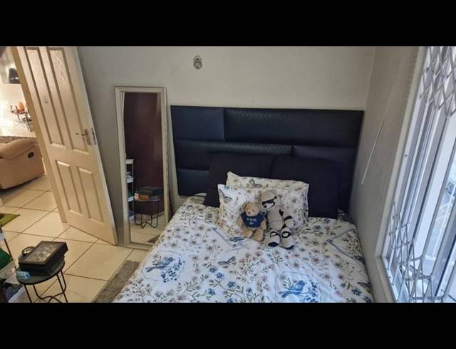 2 BEDROOM APARTMENT FOR SALE IN PARLOCK